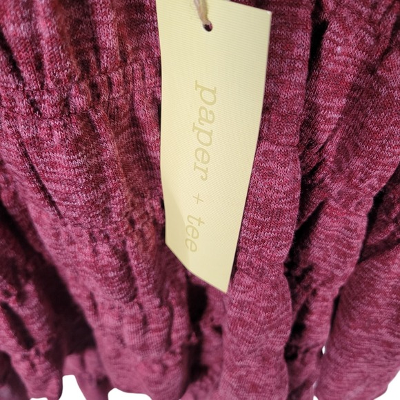 NWT Paper + Tee Top Womens Size 2x Red Ruched Blouse Keyhole‎ Back Bell Sleeves - Picture 5 of 7